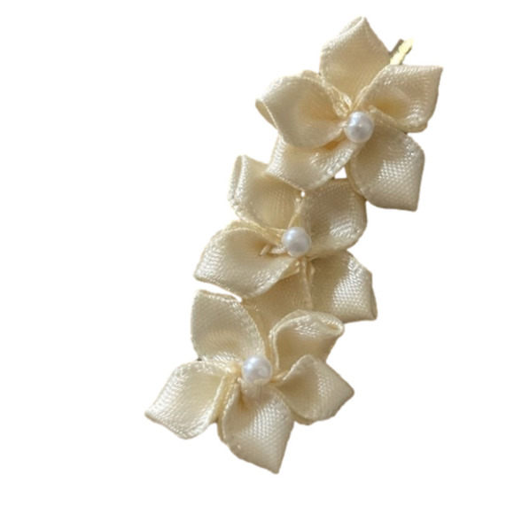 FLOWER Girl  Hair Clips Set of 4 - Picture 1 of 5